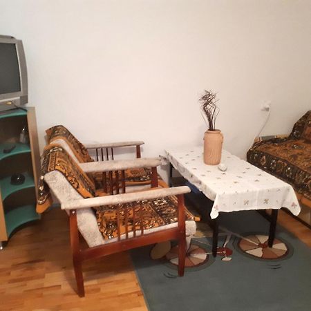 Edelweiss Hostel Štip Екстериор снимка