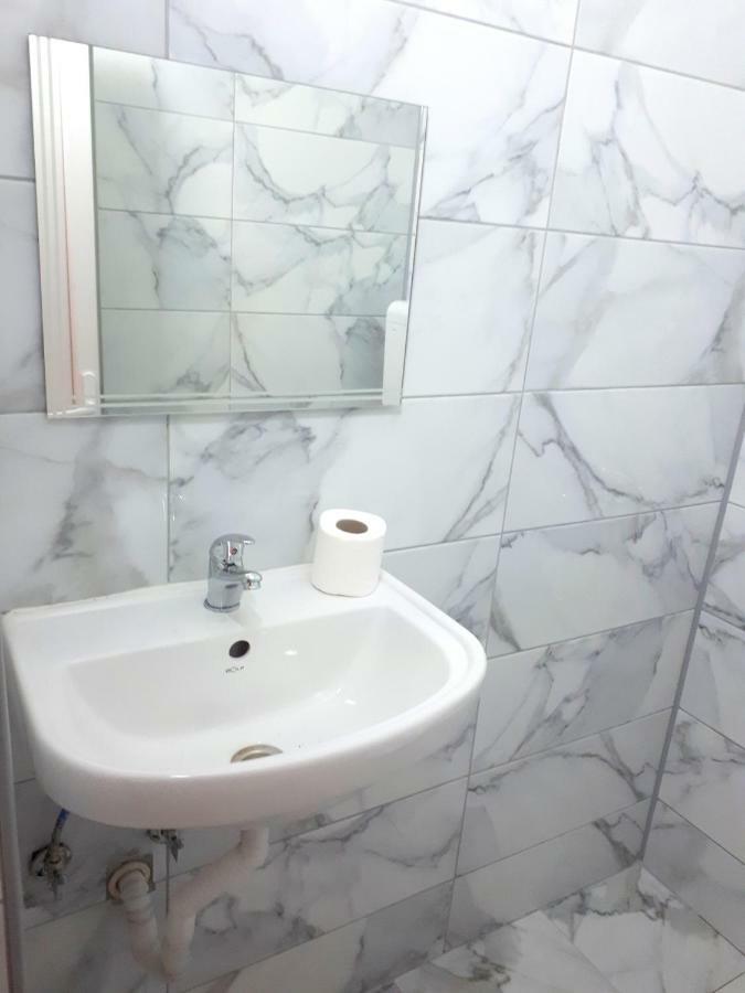 Edelweiss Hostel Štip Екстериор снимка