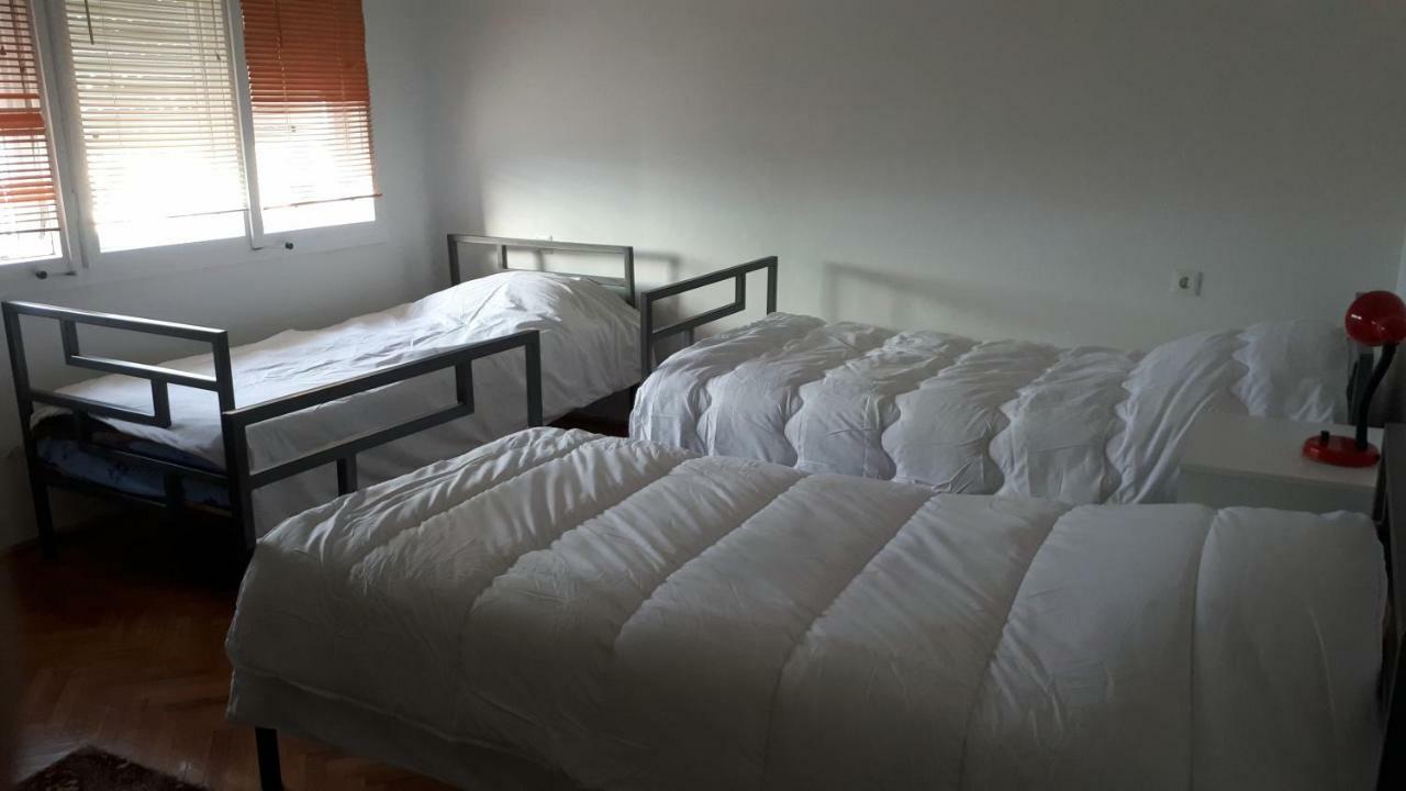 Edelweiss Hostel Štip Екстериор снимка